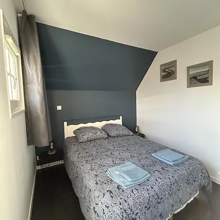 H02 Holiday home